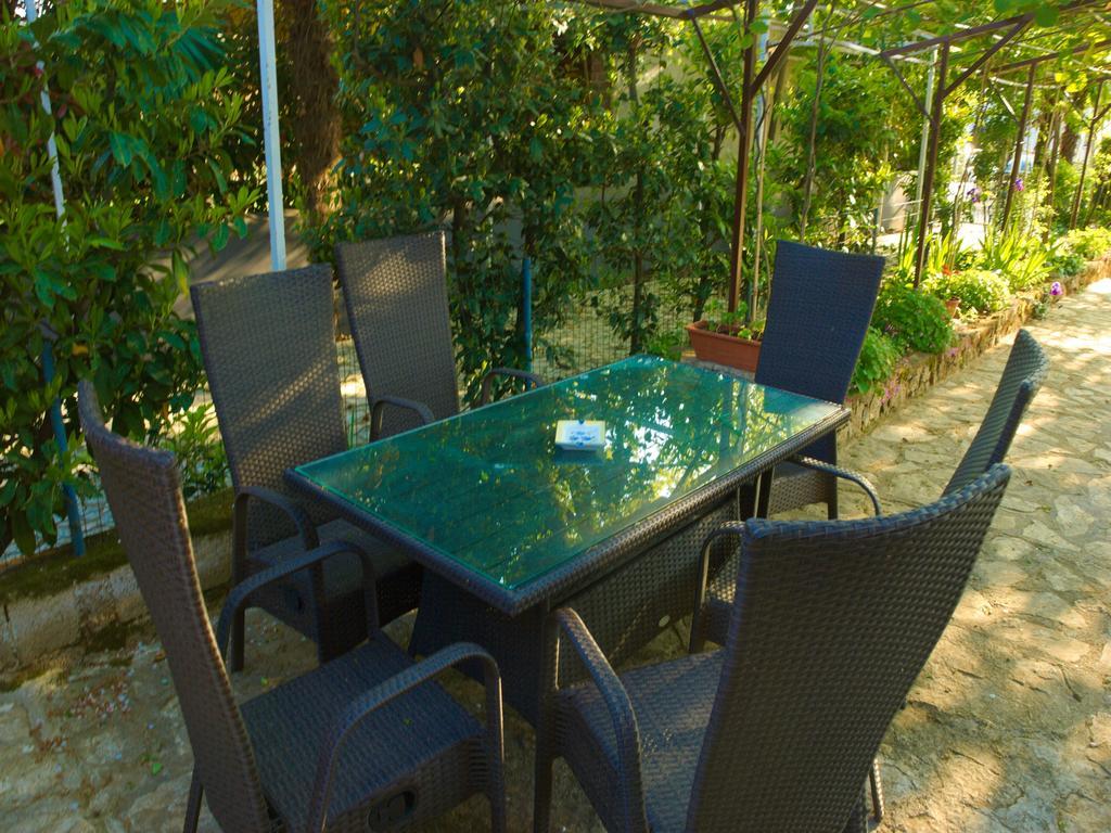 Nada Apartments โปเรช ภายนอก รูปภาพ